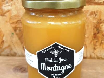 Miel de montagne récolté et mis en pot par un producteur du Jura